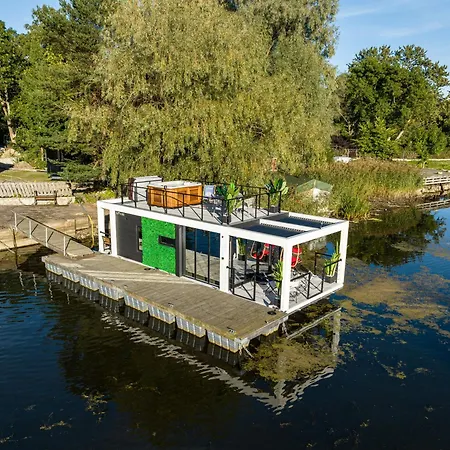 Glass House Pirita Διαμέρισμα *